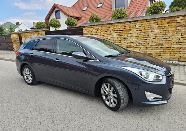 Hyundai i40 cena 40400 przebieg: 188000, rok produkcji 2015 z Ciechanowiec małe 781